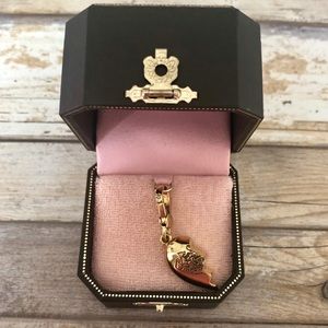 Juicy Couture Jewelry - Juicy Couture Gold Half Heart Best friend Charm ✨ Juicy Couture Jewelry - Juicy Couture Gold Half Heart Best friend Charm ✨